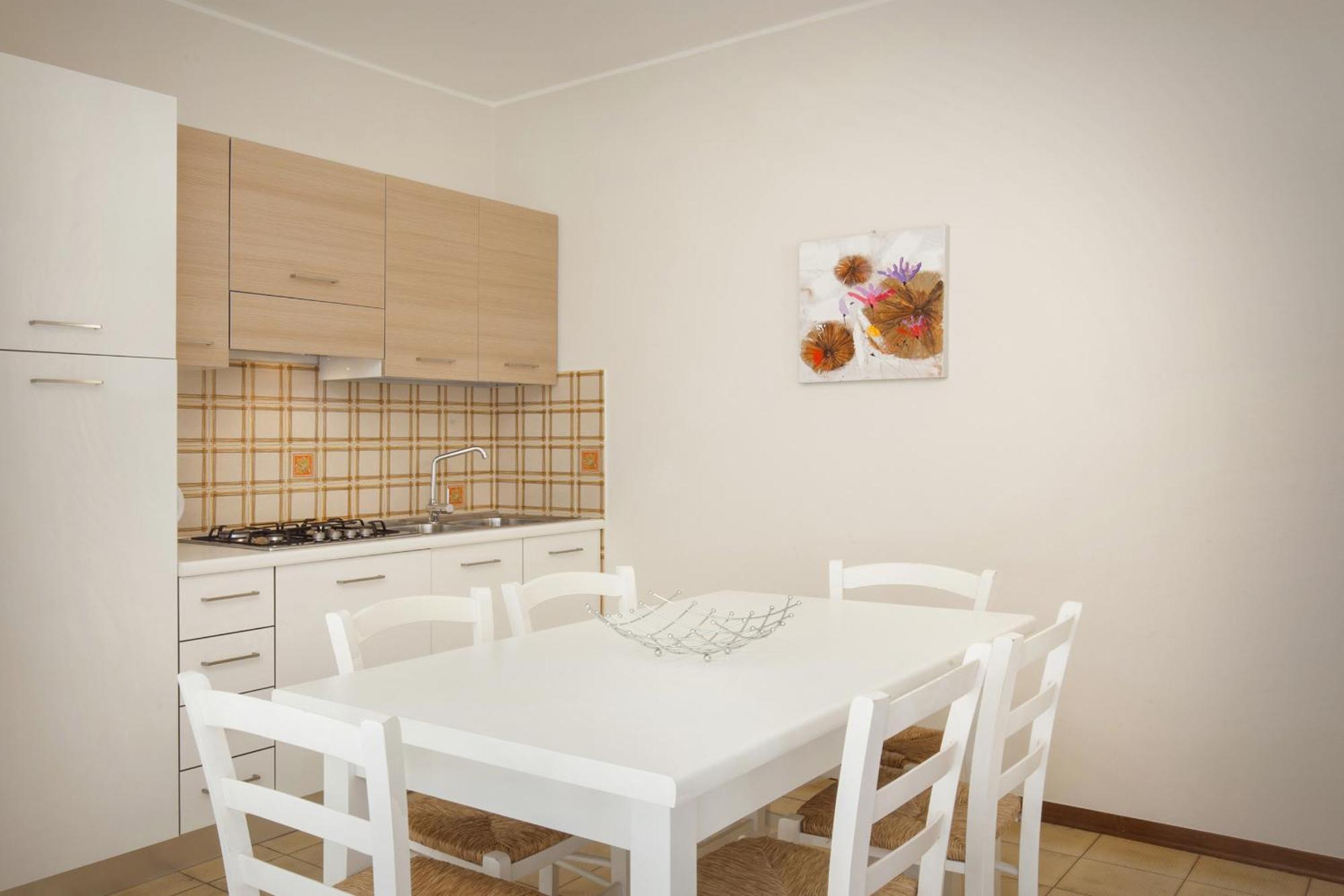Apartment Rosa Cinderella Lazise Bagian luar foto