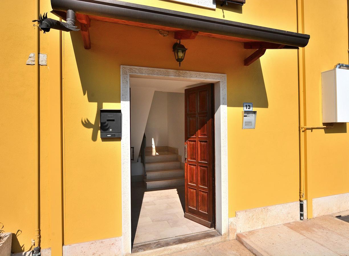 Apartment Rosa Cinderella Lazise Bagian luar foto